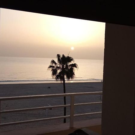 Cadiz Paseo Maritimo Playa Victoria Frontal Mar Apartment Exterior photo