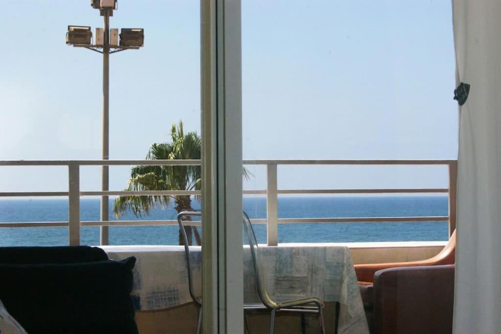 Cadiz Paseo Maritimo Playa Victoria Frontal Mar Apartment Exterior photo